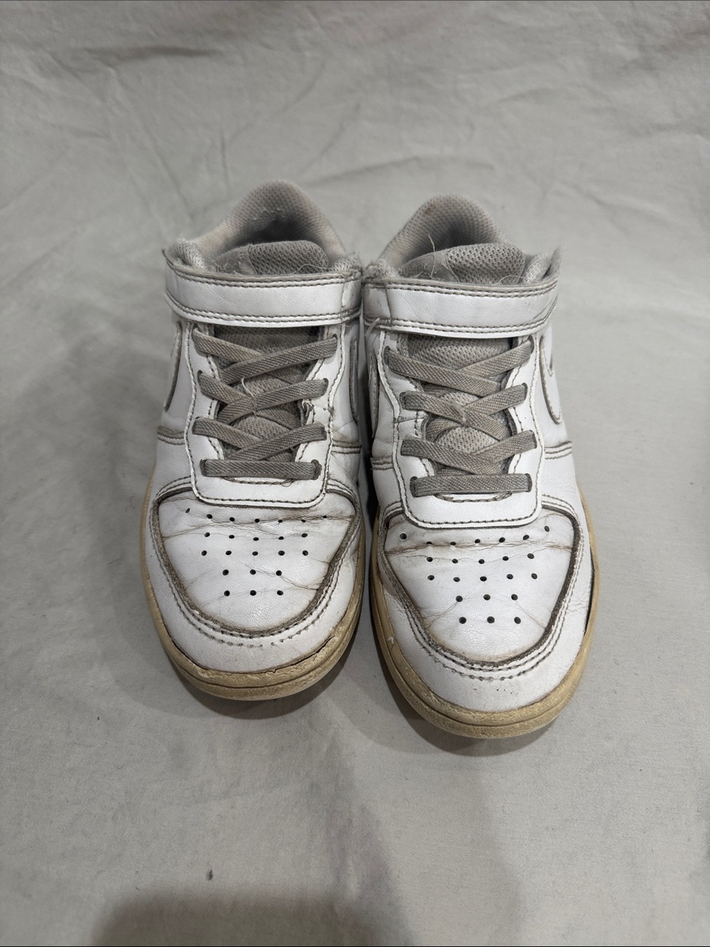 Nike Kids White low top kicks